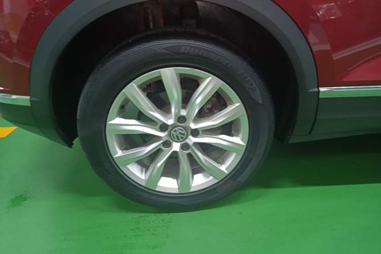 Used Volkswagen T-ROC 2020 230TSI DSG Two-Wheel Drive Advanced Version Right Rear Wheel Hub