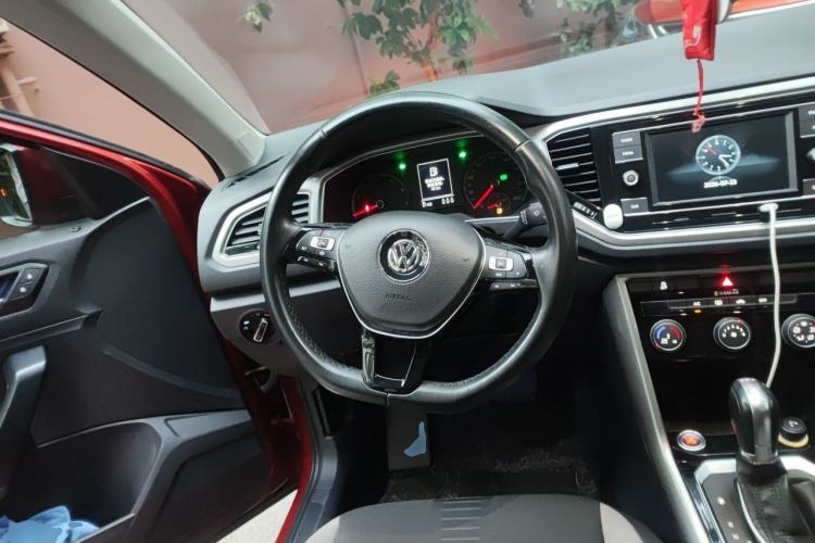 Used Volkswagen T-ROC 2020 230TSI DSG Two-Wheel Drive Advanced Version Steering Wheel