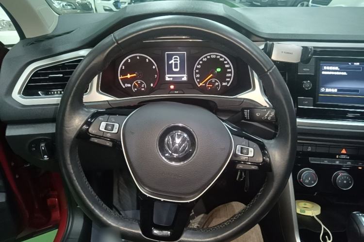 Used Volkswagen T-ROC 2020 230TSI DSG Two-Wheel Drive Advanced Version Steering Wheel