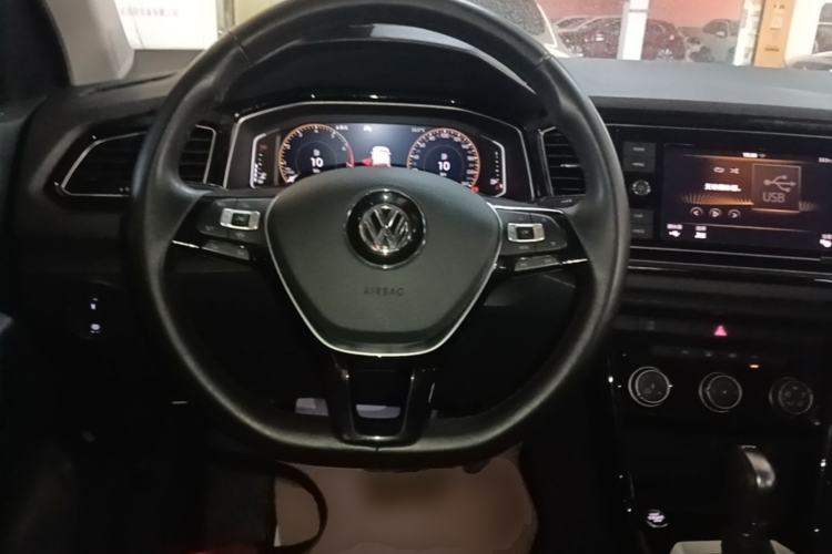 Used Volkswagen T-ROC 2020 280TSI DSG Two-Wheel Drive Comfort Version Steering Wheel