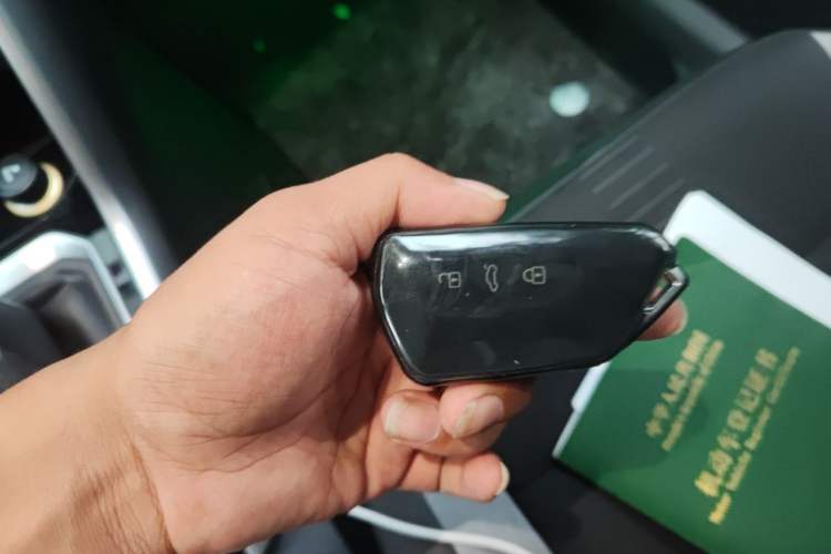 Used Volkswagen T-ROC 2020 230TSI DSG Two-Wheel Drive Advanced Version Vehicle Key