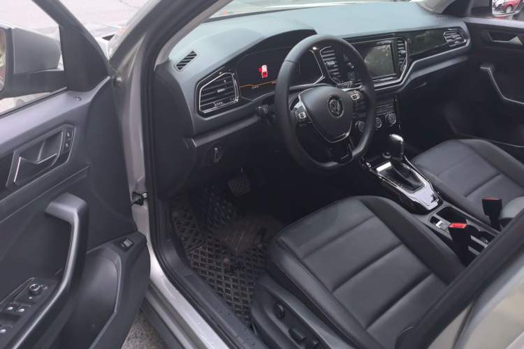 Used Volkswagen T-ROC 2020 280TSI DSG Two-Wheel-Drive Luxury Version Driver Seat