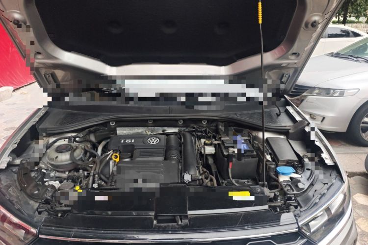 Used Volkswagen T-ROC 2020 280TSI DSG Two-Wheel Drive Comfort Version Engine Bay