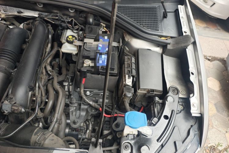 Used Volkswagen T-ROC 2020 280TSI DSG Two-Wheel Drive Comfort Version Engine Bay Left
