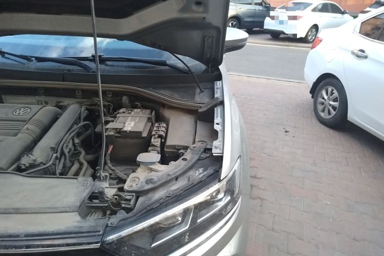 Used Volkswagen T-ROC 2020 280TSI DSG Two-Wheel-Drive Elite Version Engine Bay Left