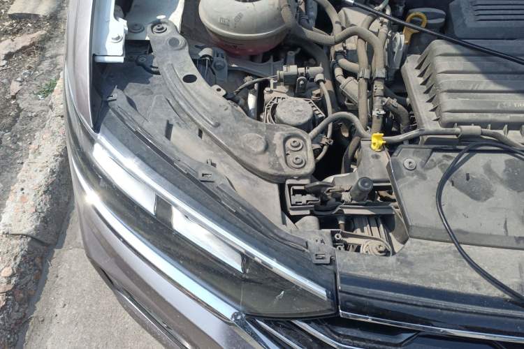 Used Volkswagen T-ROC 2020 230TSI DSG Two-Wheel Drive Advanced Version Engine Bay Right