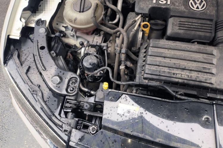 Used Volkswagen T-ROC 2020 280TSI DSG Two-Wheel Drive Comfort Version Engine Bay Right