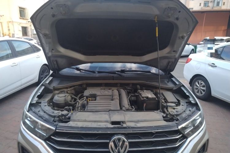 Used Volkswagen T-ROC 2020 280TSI DSG Two-Wheel-Drive Elite Version Engine Bay