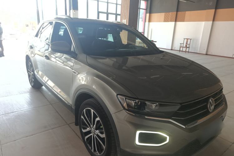 Used Volkswagen T-ROC 2020 280TSI DSG Two-Wheel Drive Comfort Version Front Right 45 Deg