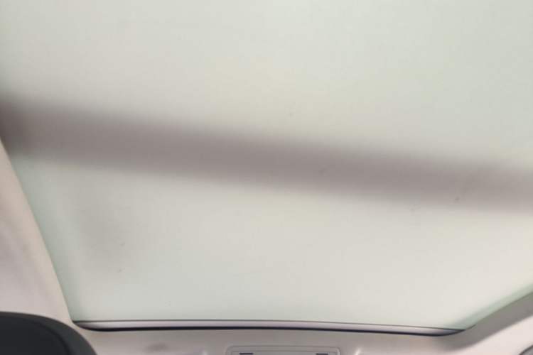 Used Volkswagen T-ROC 2020 280TSI DSG Two-Wheel Drive Comfort Version Headliner