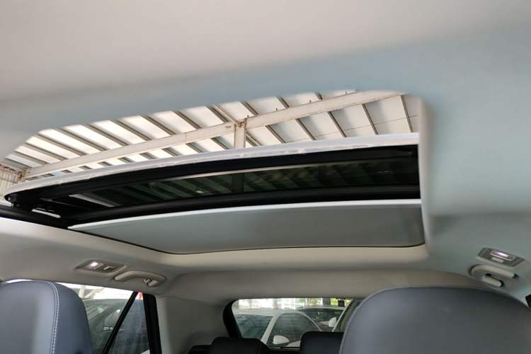 Used Volkswagen T-ROC 2020 280TSI DSG Two-Wheel Drive Comfort Version Headliner