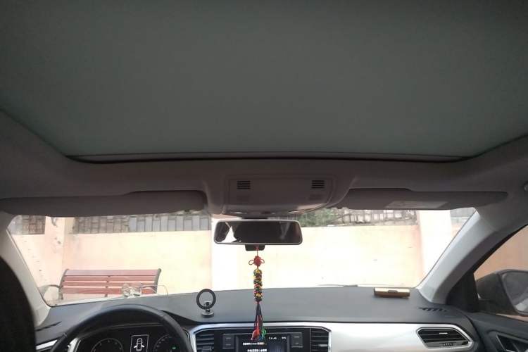 Used Volkswagen T-ROC 2020 280TSI DSG Two-Wheel-Drive Elite Version Headliner