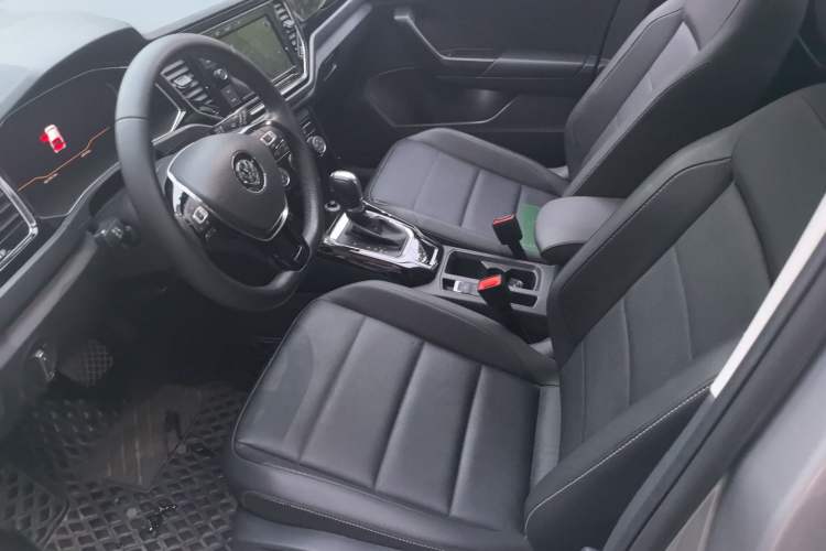 Used Volkswagen T-ROC 2020 280TSI DSG Two-Wheel-Drive Luxury Version Left Front Seat