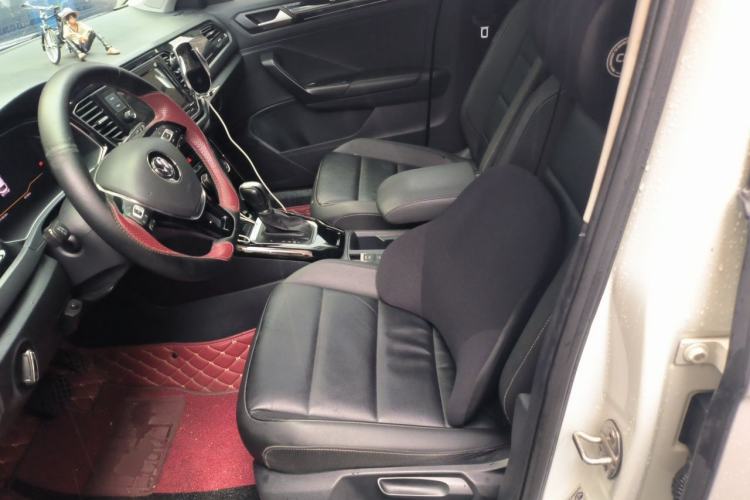 Used Volkswagen T-ROC 2020 280TSI DSG Two-Wheel Drive Comfort Version Left Front Seat
