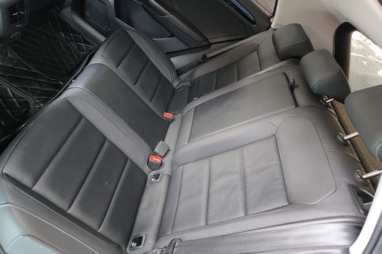 Used Volkswagen T-ROC 2020 280TSI DSG Two-Wheel Drive Comfort Version Left Rear Seat