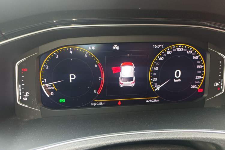 Used Volkswagen T-ROC 2020 280TSI DSG Two-Wheel Drive Comfort Version Odometer Close Up