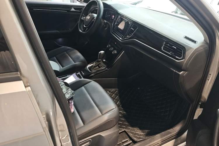 Used Volkswagen T-ROC 2020 280TSI DSG Two-Wheel Drive Comfort Version Right Front Seat