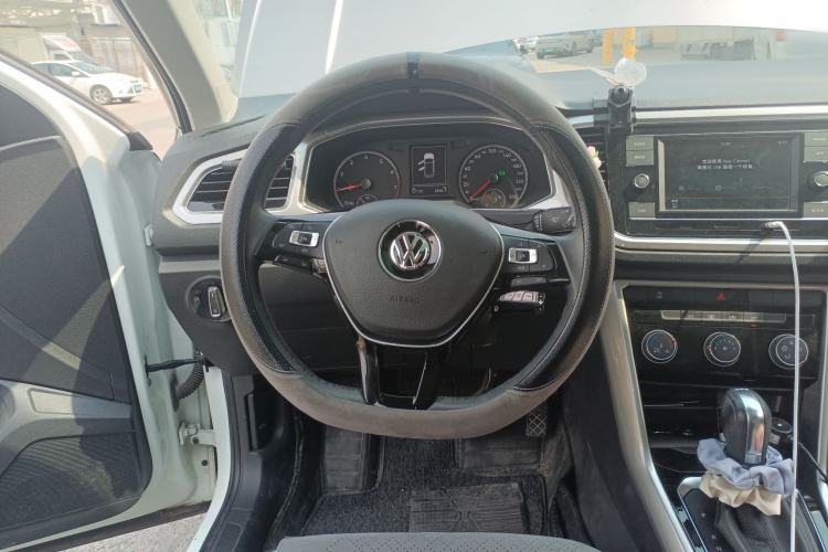 Used Volkswagen T-ROC 2020 230TSI DSG Two-Wheel Drive Advanced Version Steering Wheel