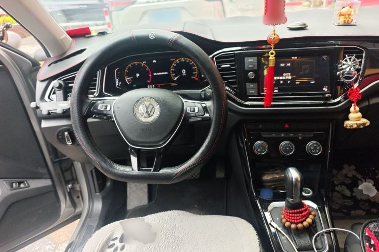 Used Volkswagen T-ROC 2020 280TSI DSG Two-Wheel Drive Comfort Version Steering Wheel