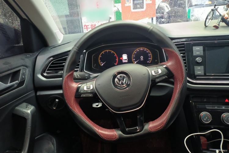 Used Volkswagen T-ROC 2020 280TSI DSG Two-Wheel Drive Comfort Version Steering Wheel