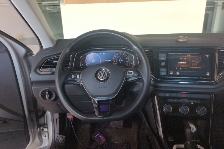 Used Volkswagen T-ROC 2020 280TSI DSG Two-Wheel Drive Comfort Version Steering Wheel