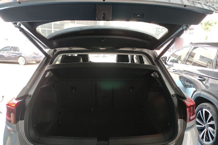 Used Volkswagen T-ROC 2020 280TSI DSG Two-Wheel Drive Comfort Version Trunk