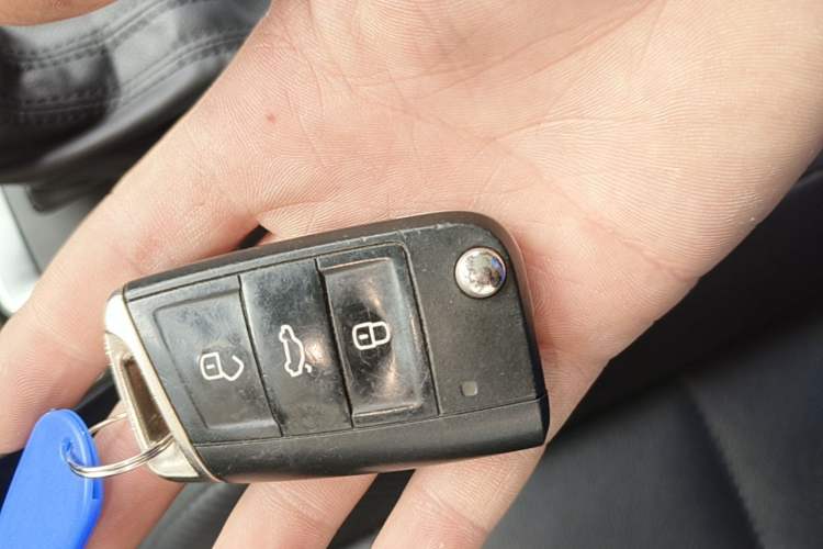 Used Volkswagen T-ROC 2020 280TSI DSG Two-Wheel Drive Comfort Version Vehicle Key