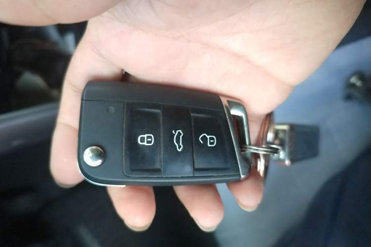 Used Volkswagen T-ROC 2020 280TSI DSG Two-Wheel-Drive Elite Version Vehicle Key