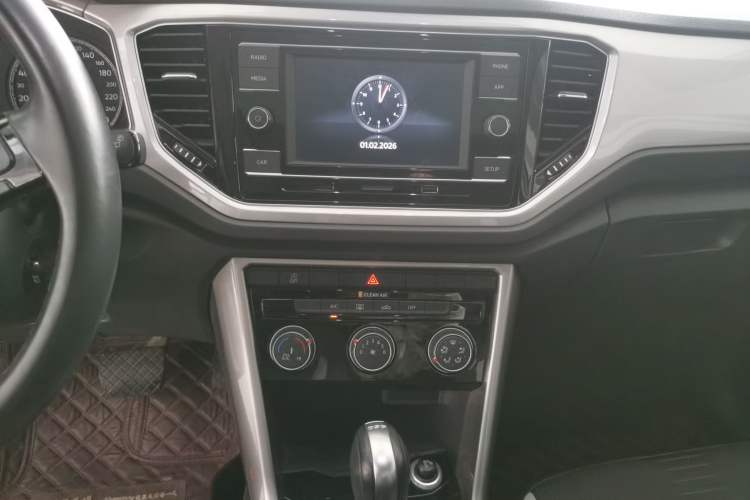 Used Volkswagen T-ROC 2020 280TSI DSG Two-Wheel Drive Advanced Version Audio And AC Panel