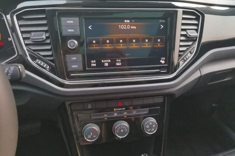 Used Volkswagen T-ROC 2020 280TSI DSG Two-Wheel Drive Comfort Version Audio And AC Panel