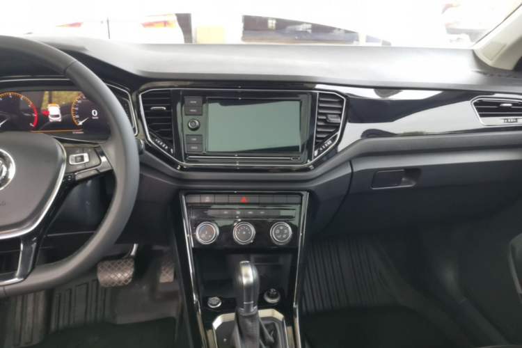Used Volkswagen T-ROC 2020 280TSI DSG Two-Wheel Drive Comfort Version Audio And AC Panel