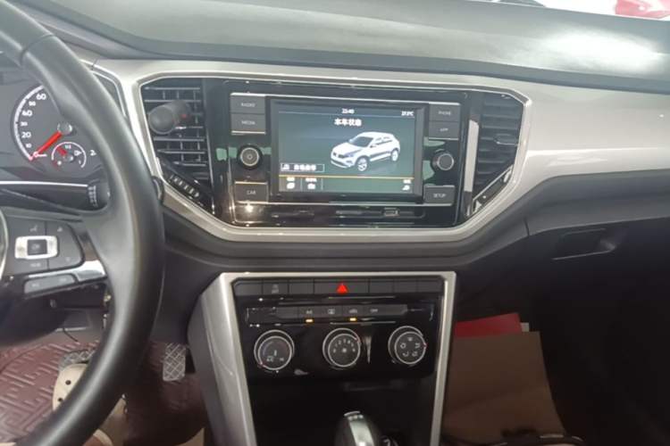 Used Volkswagen T-ROC 2020 280TSI DSG Two-Wheel-Drive Elite Version Audio And AC Panel