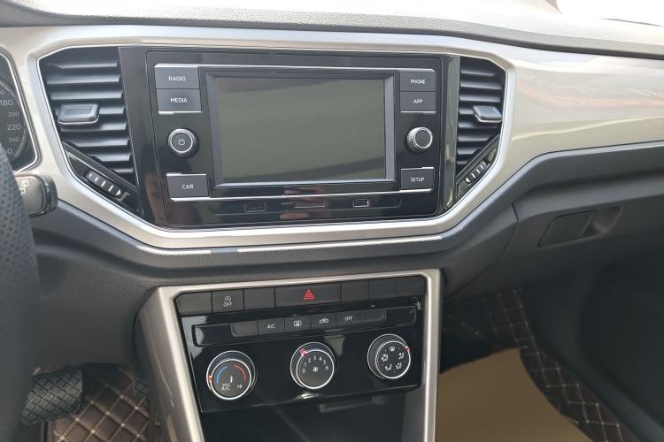 Used Volkswagen T-ROC 2020 280TSI DSG Two-Wheel Drive Advanced Version Audio And AC Panel