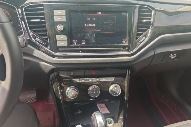 Used Volkswagen T-ROC 2020 280TSI DSG Two-Wheel Drive Comfort Version Audio And AC Panel