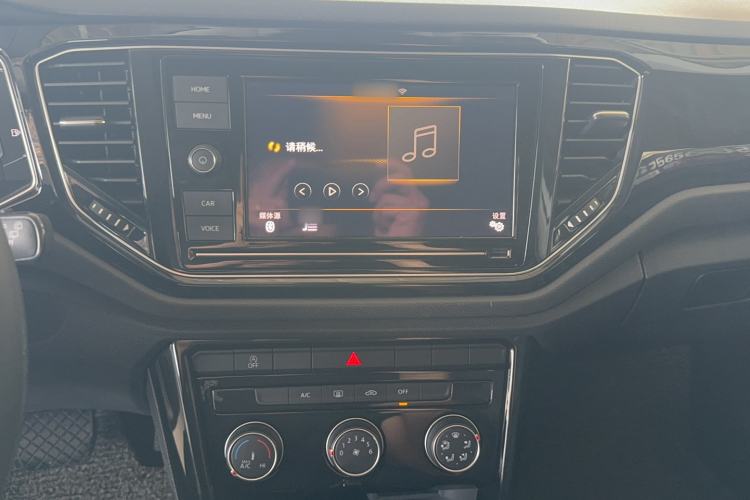 Used Volkswagen T-ROC 2020 280TSI DSG Two-Wheel Drive Comfort Version Audio And AC Panel