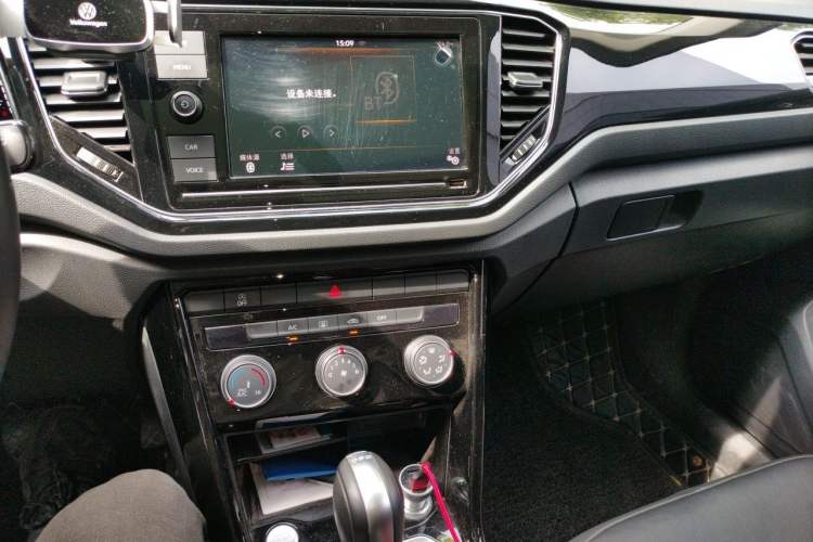 Used Volkswagen T-ROC 2020 280TSI DSG Two-Wheel Drive Comfort Version Audio And AC Panel