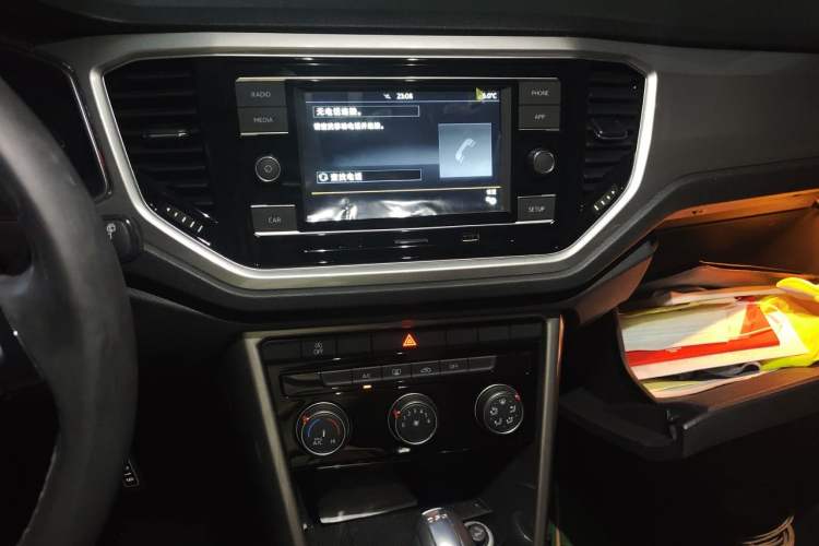 Used Volkswagen T-ROC 2020 280TSI DSG Two-Wheel Drive Advanced Version Audio And AC Panel