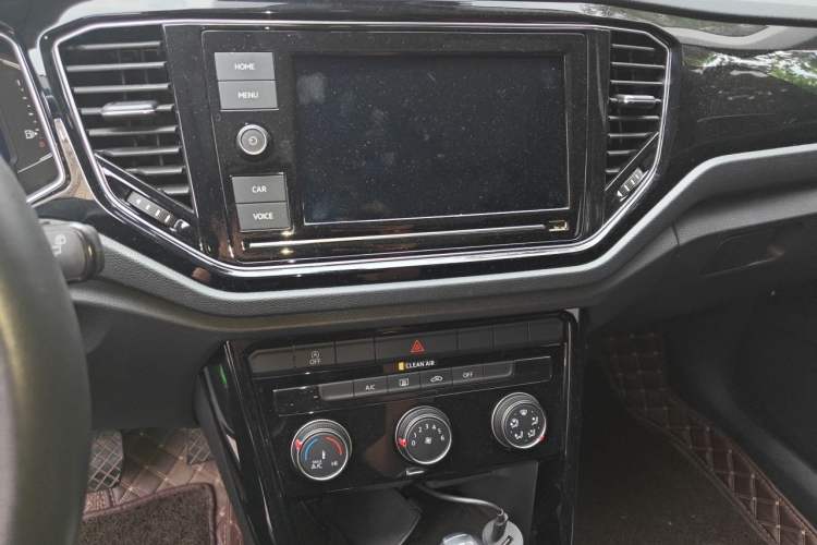 Used Volkswagen T-ROC 2020 280TSI DSG Two-Wheel Drive Comfort Version Audio And AC Panel