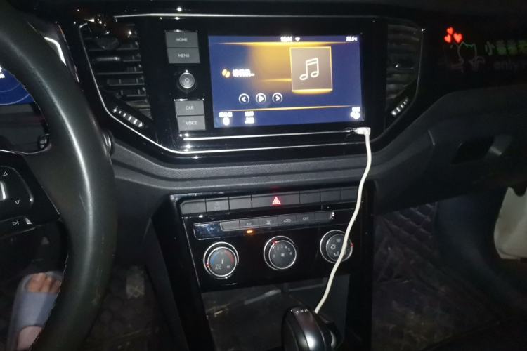Used Volkswagen T-ROC 2020 280TSI DSG Two-Wheel Drive Comfort Version Audio And AC Panel