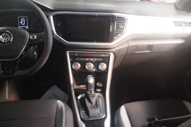 Used Volkswagen T-ROC 2020 280TSI DSG Two-Wheel-Drive Elite Version Audio And AC Panel