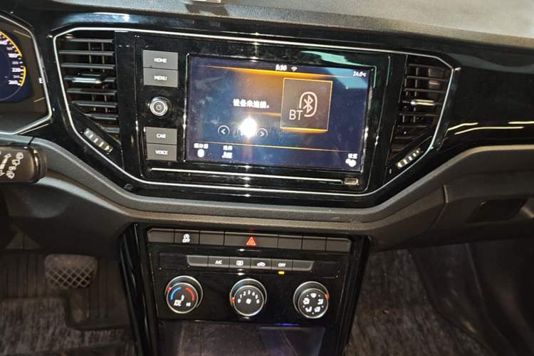 Used Volkswagen T-ROC 2020 280TSI DSG Two-Wheel Drive Comfort Version Audio And AC Panel