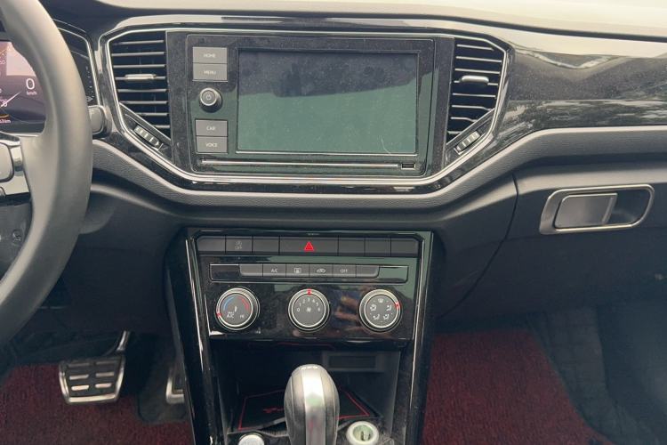 Used Volkswagen T-ROC 2020 280TSI DSG Two-Wheel Drive Comfort Version Audio And AC Panel