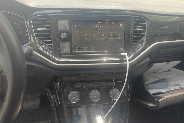 Used Volkswagen T-ROC 2020 280TSI DSG Two-Wheel Drive Comfort Version Audio And AC Panel