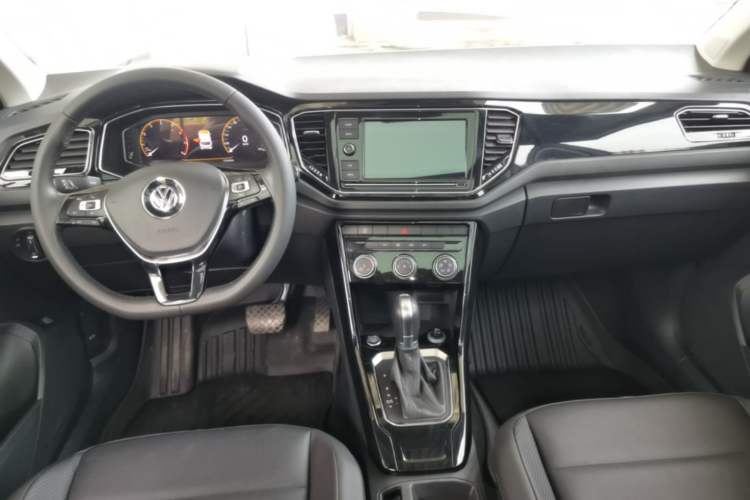 Used Volkswagen T-ROC 2020 280TSI DSG Two-Wheel Drive Comfort Version Center Console