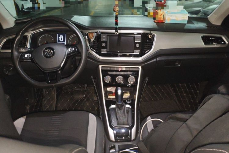 Used Volkswagen T-ROC 2020 230TSI DSG Two-Wheel Drive Advanced Version Center Console