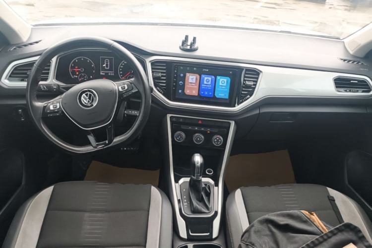 Used Volkswagen T-ROC  Center Console