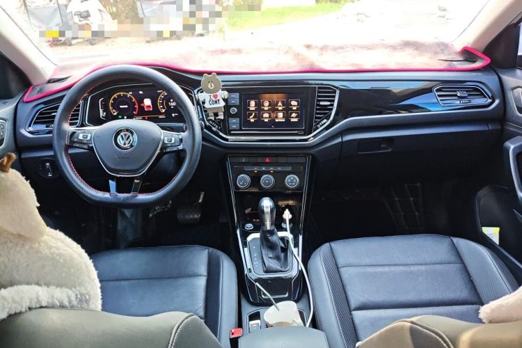Used Volkswagen T-ROC 2020 280TSI DSG Two-Wheel Drive Comfort Version Center Console