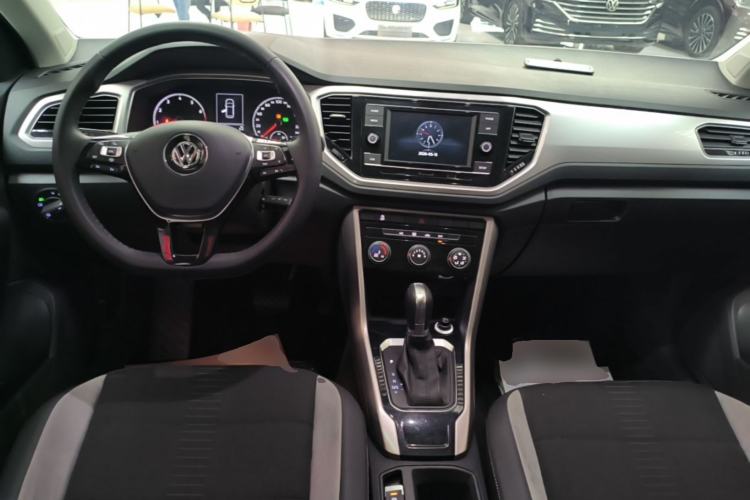 Used Volkswagen T-ROC 2020 280TSI DSG Two-Wheel-Drive Elite Version Center Console