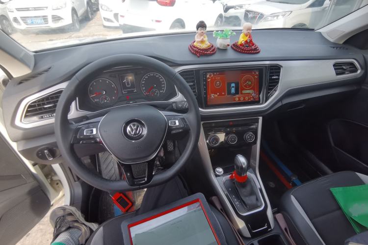 Used Volkswagen T-ROC 2020 280TSI DSG Two-Wheel Drive Advanced Version Center Console