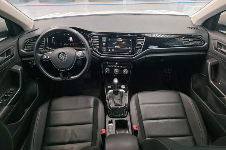 Used Volkswagen T-ROC 2020 280TSI DSG Two-Wheel Drive Comfort Version Center Console
